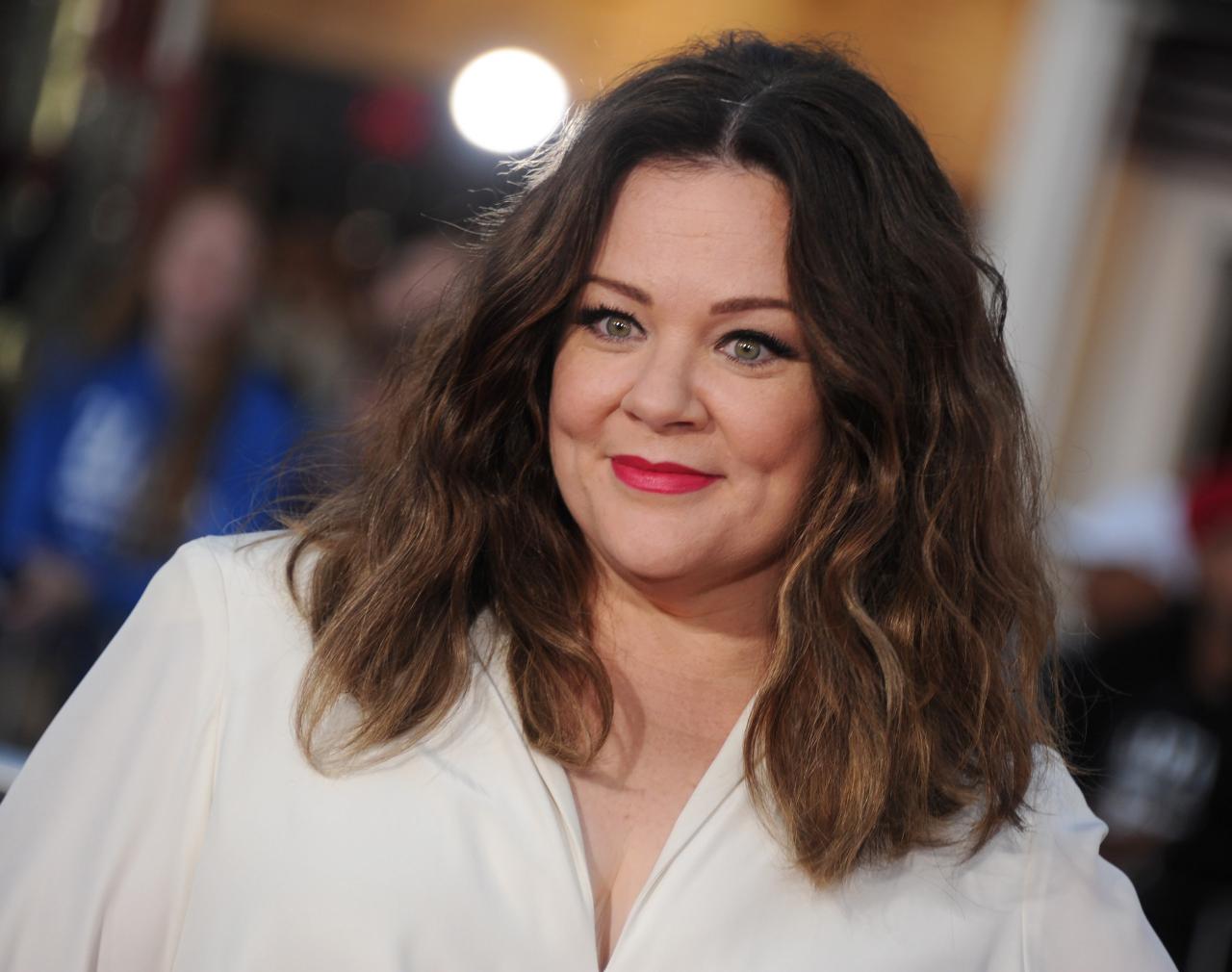 How old is melissa mccarthy